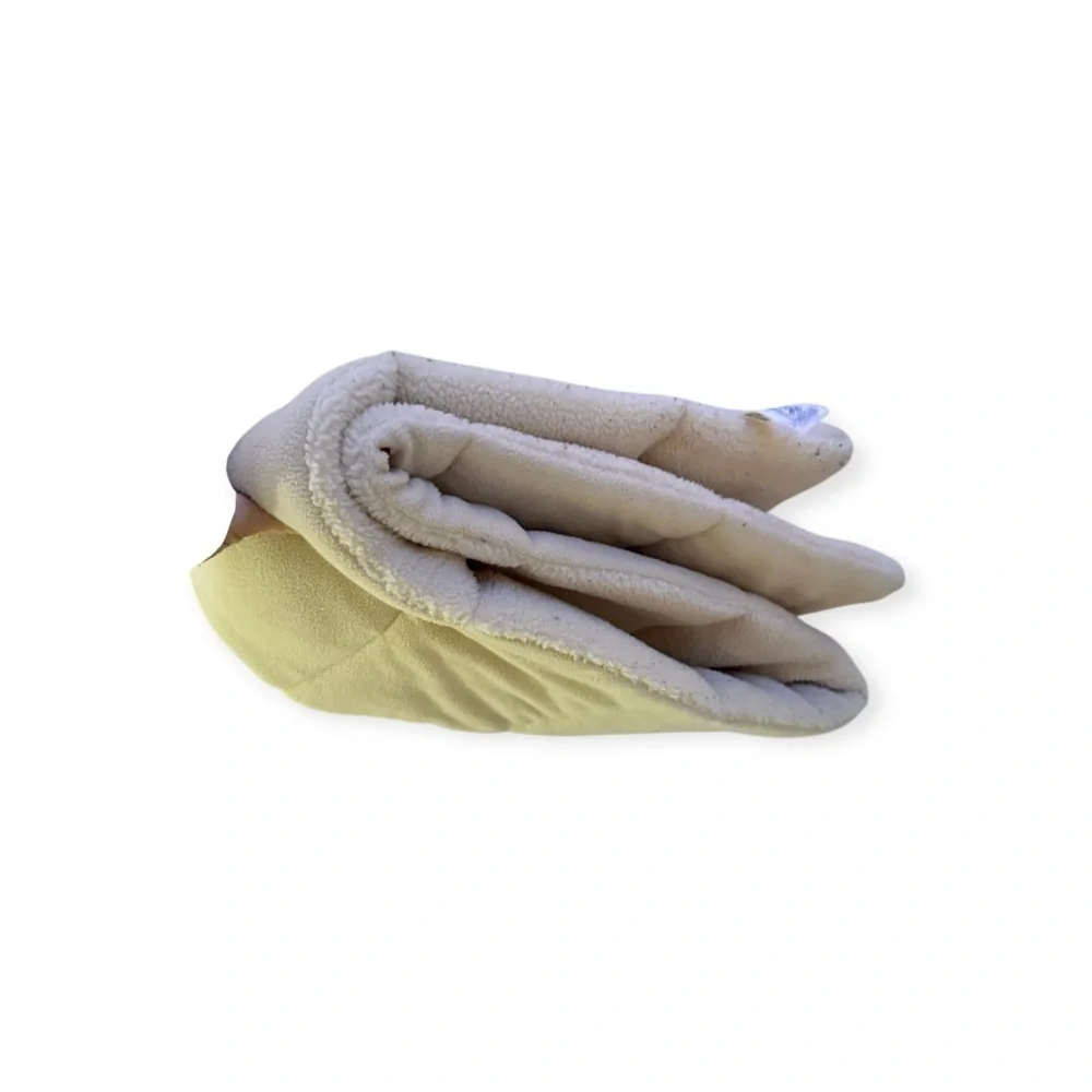 Sweaty Betty Women’s Luxurious Fleece Scarf in Cream Extra Plush